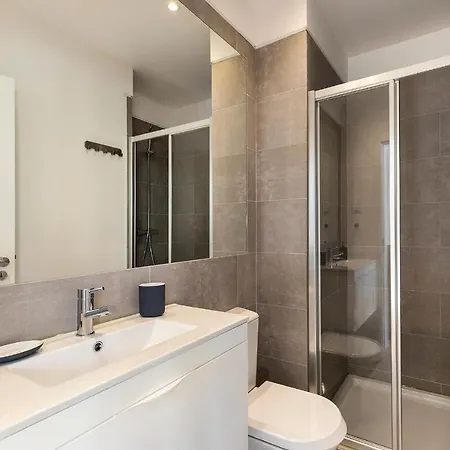 Beautiful Duplex In Belem For 4 *
